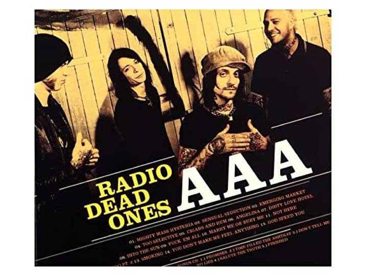 Radio Dead Ones - Aaa