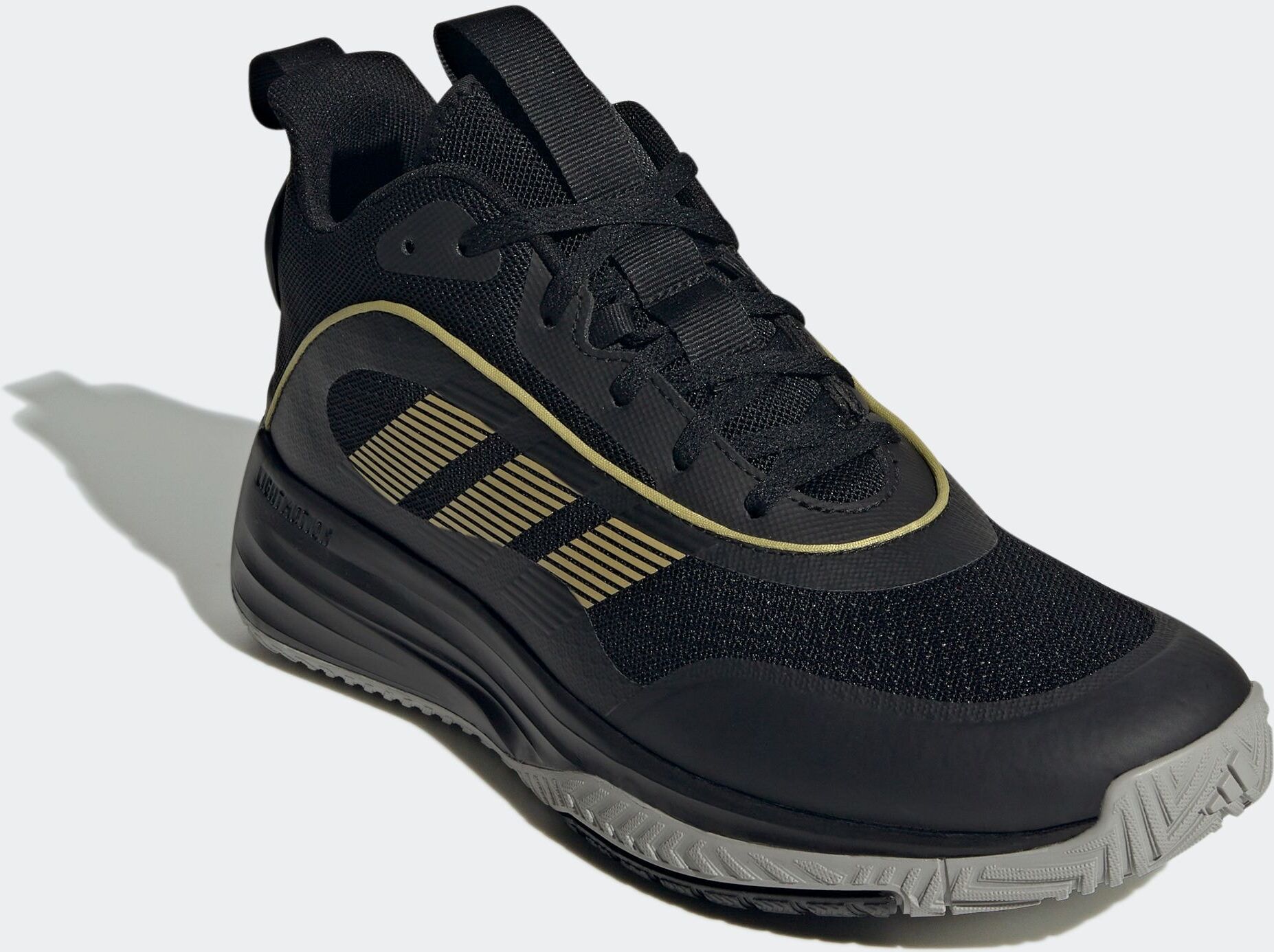 Basketballschuh ADIDAS SPORTSWEAR "OWN THE GAME 3", Herren, Gr. 42,5, schwarz (core schwarz, gold metallic, mgh solid grau), Synthetik, Textil, Schuhe Basketballschuh core schwarz, gold metallic, mgh solid grau 42,5