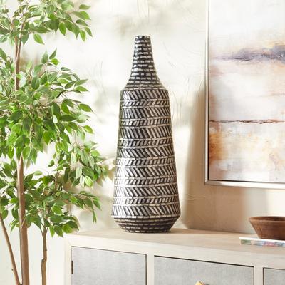 ARCILLA ELEMENTAL Black Shell Contemporary Vase