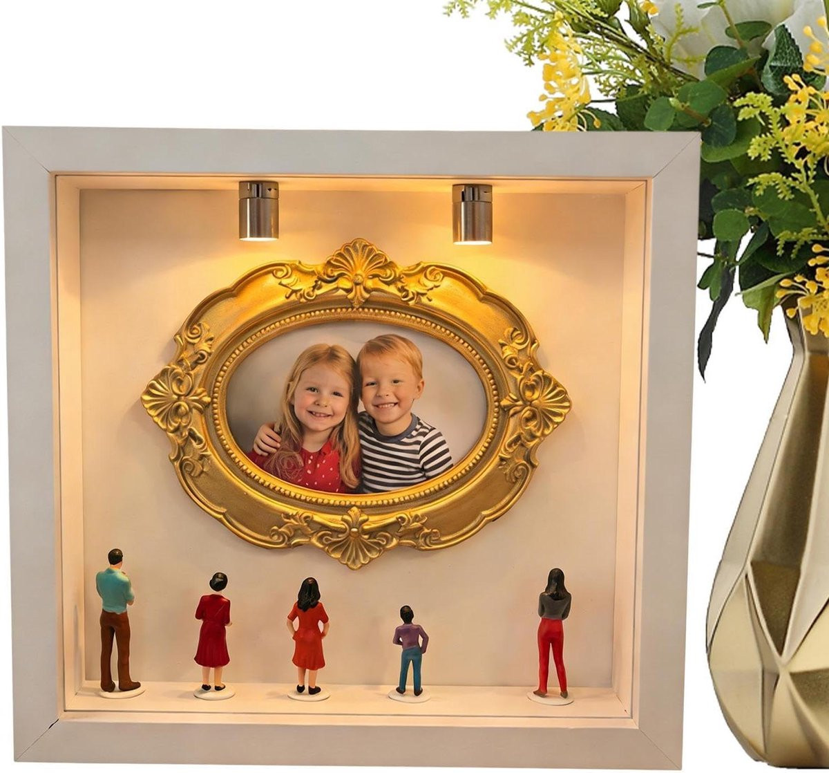 Mini Museum Silhouetdoos Herinneringsvitrine Kit met Gouden Mini Lijstjes - Goud - 169 x 169 cm