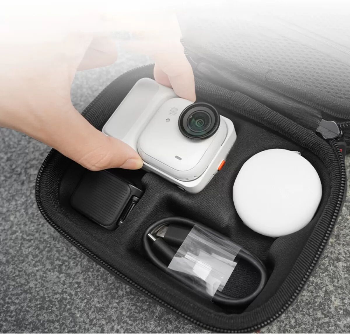 INF Kompakte Tragetasche, kompatibel mit Insta360 Go Ultra – Hartschale aus Nylon mit gepolstertem Innenraum