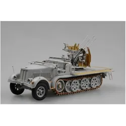Trumpeter 2 cm Flakvierling 38 Selbstfahrlafette (Sd.Kfz.7/1 early version)