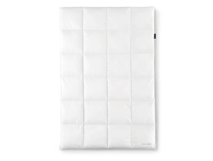 Couette à cassettes extra chaude Ava 200 x 200cm Blanc/Blanc Batiste fin avec aloe vera et finition vitalité