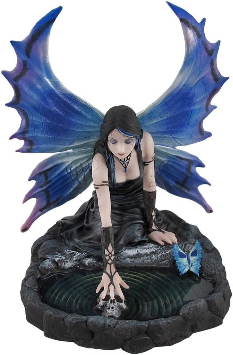 Gothic Fee Beeldje met Blauwe Vleugels en Magische Scene, Hoogte: 18.3 cm