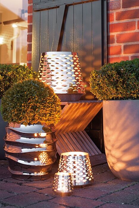 Windlicht FINK "LUMA, Weihnachtsdeko", silber (silberfarben), H:30cm Ø:23cm, Edelstahl, Kerzenhalter, Windlicht, mit mandelförmigen Öffnungen silberfarben B/H/T: 30cm