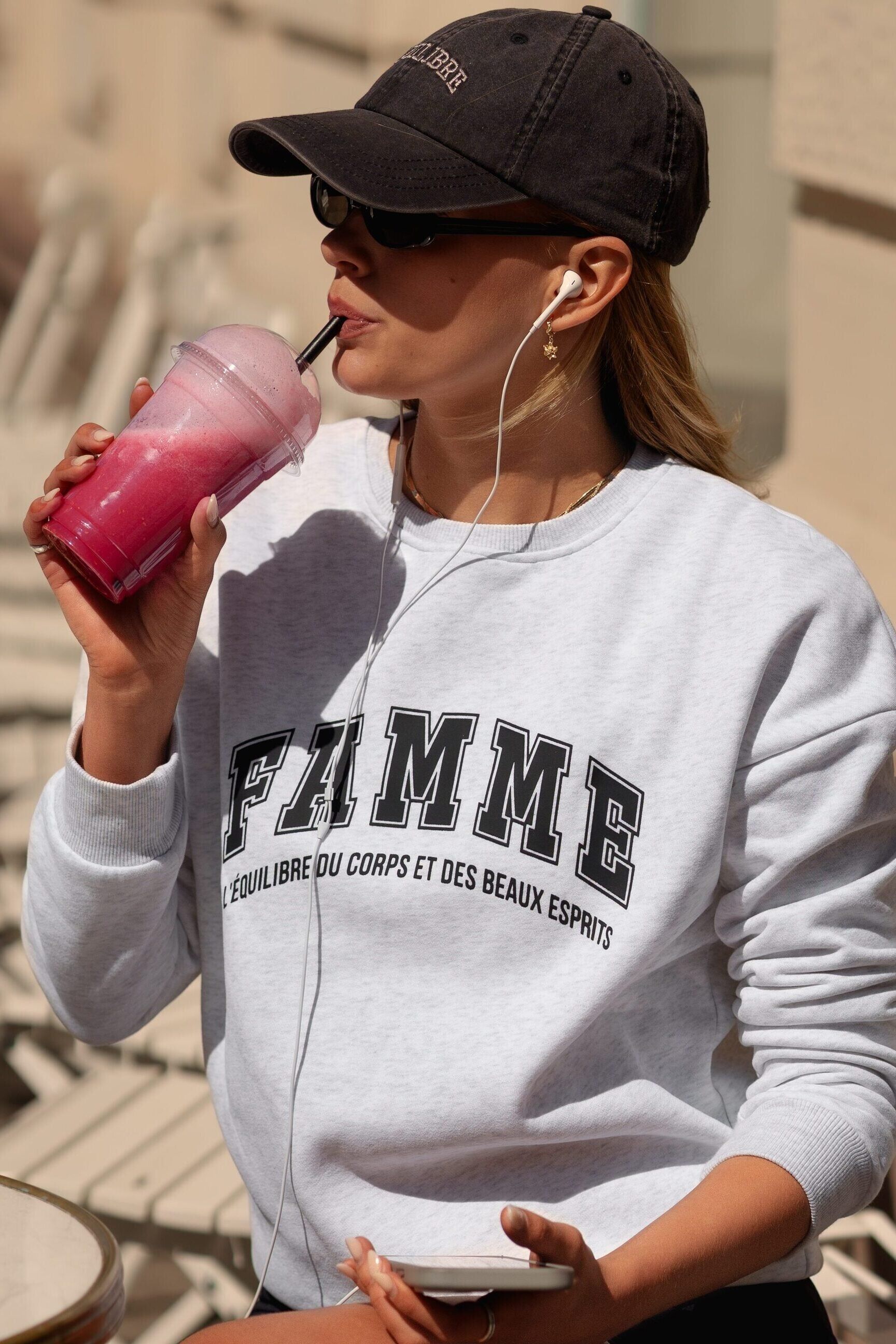 FAMME - Équilibre Sweatshirt - Grey / XS