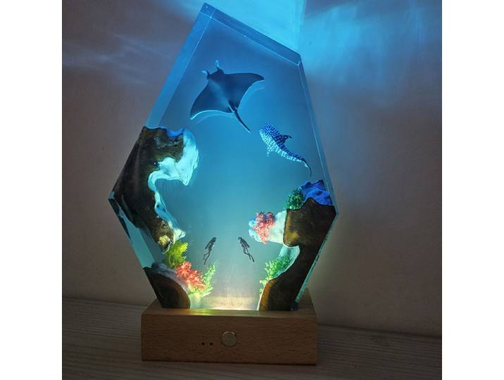 Lampe en résine thème océan, belle veilleuse artistique créative, décoration artisanale, lampe de Table USB, élément de tortue de mer Manta Diver