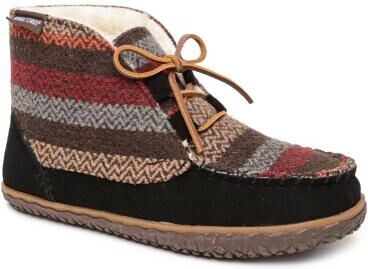 Minnetonka Torrey - Womens 9 Black Slipper Medium