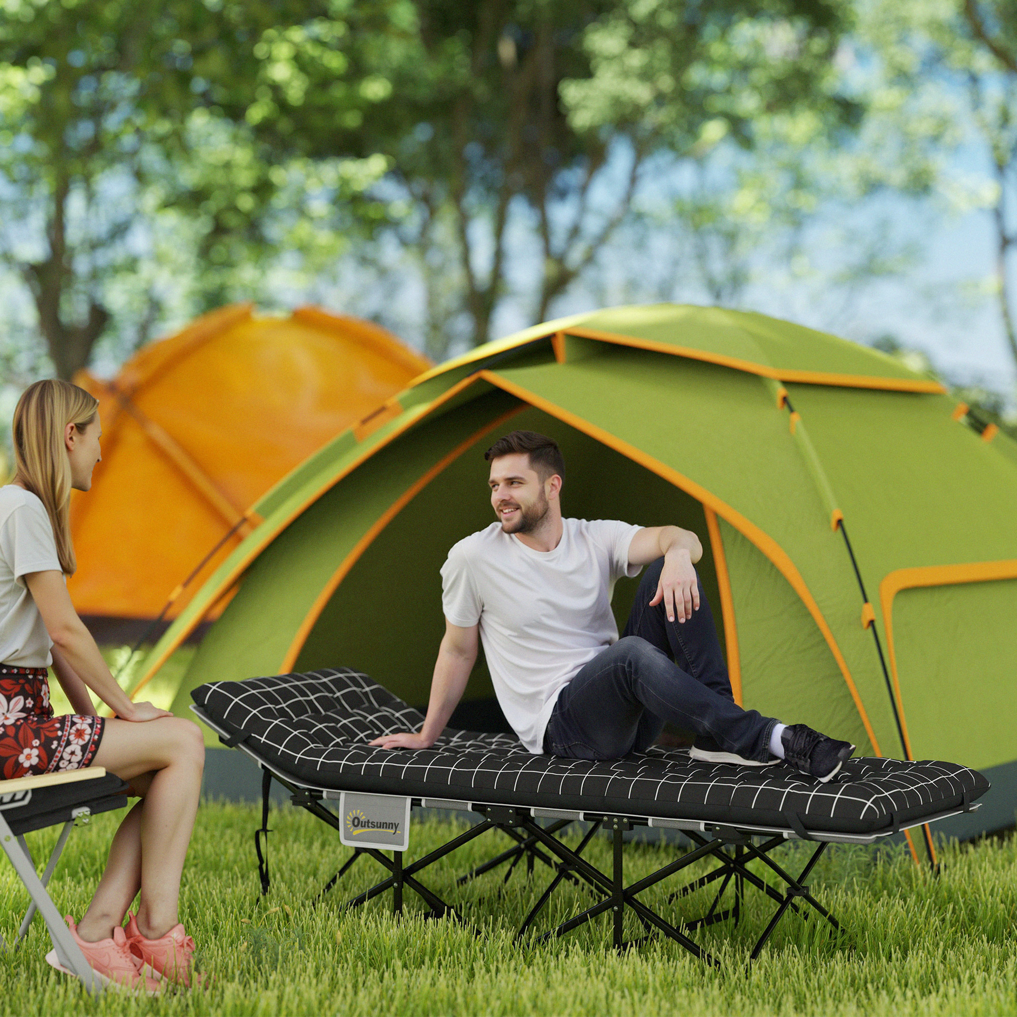 Outsunny Letto da campeggio pieghevole con materasso, tasca laterale e sacca integrata Letto da campo tessuto Oxford 190 x 67 x 37 cm Nero   Aosom Italy