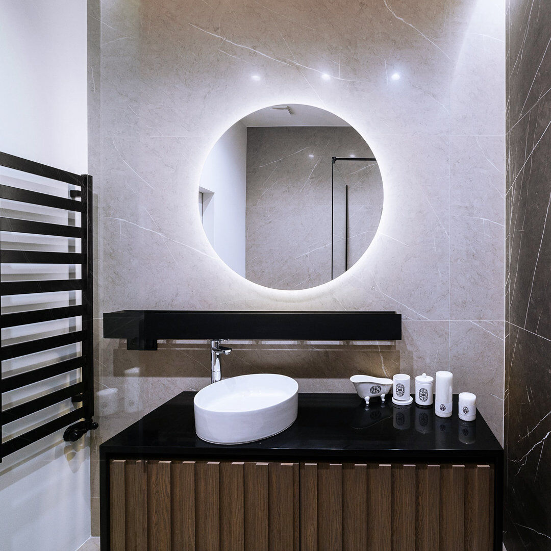 Metro Round Mirror With Lighting LED – Cool White - Illuminated Glamour Mirror For Bathroom & Living Room 60cm H x 60cm W