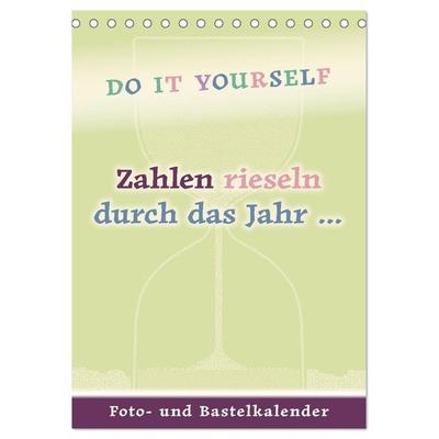 Zahlen rieseln durch das Jahr ... (Tischkalender 2026 DIN A5 hoch), CALVENDO Monatskalender