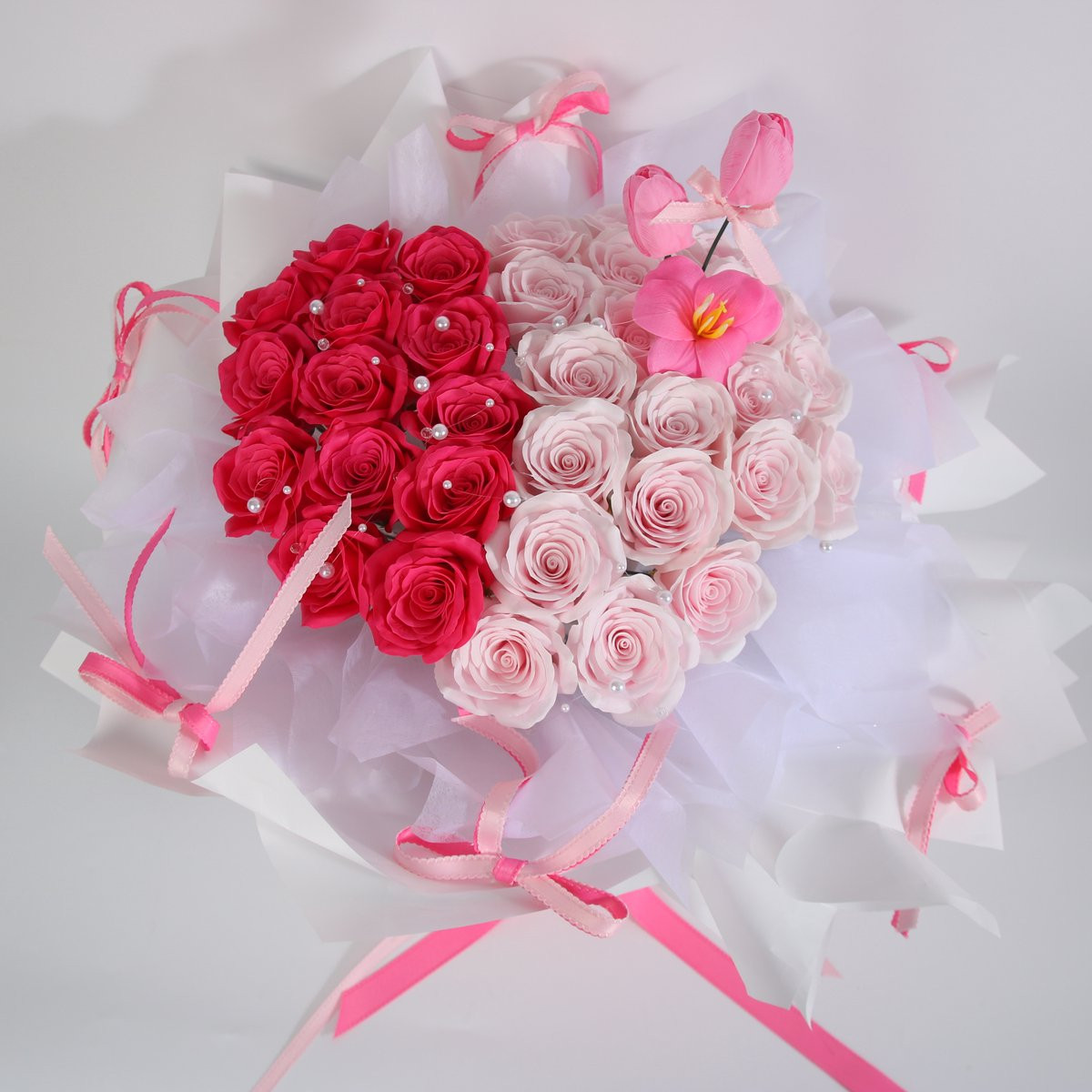La Roselle Amsterdam Kunstrozenboeket Roze met witte rozen en strikjes