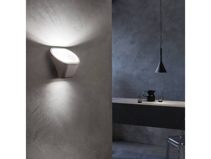 Foscarini Designer Wandleuchte Aplomb R7s, dimmbar, weiß / opal, für Wohn- / Esszimmer, Beton, Design