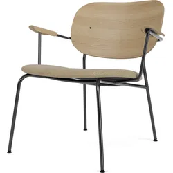 Co Stuhl niedrig beige Rückenlehne helle Eiche gepolsterter Sitz mit Armlehnen mit schwarzen Beinen