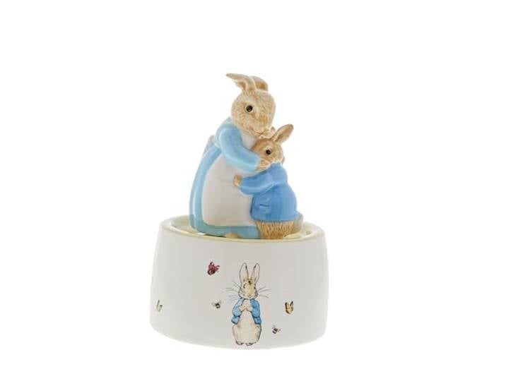 Beatrix Potter Mrs Rabbit and Peter Musical A30003