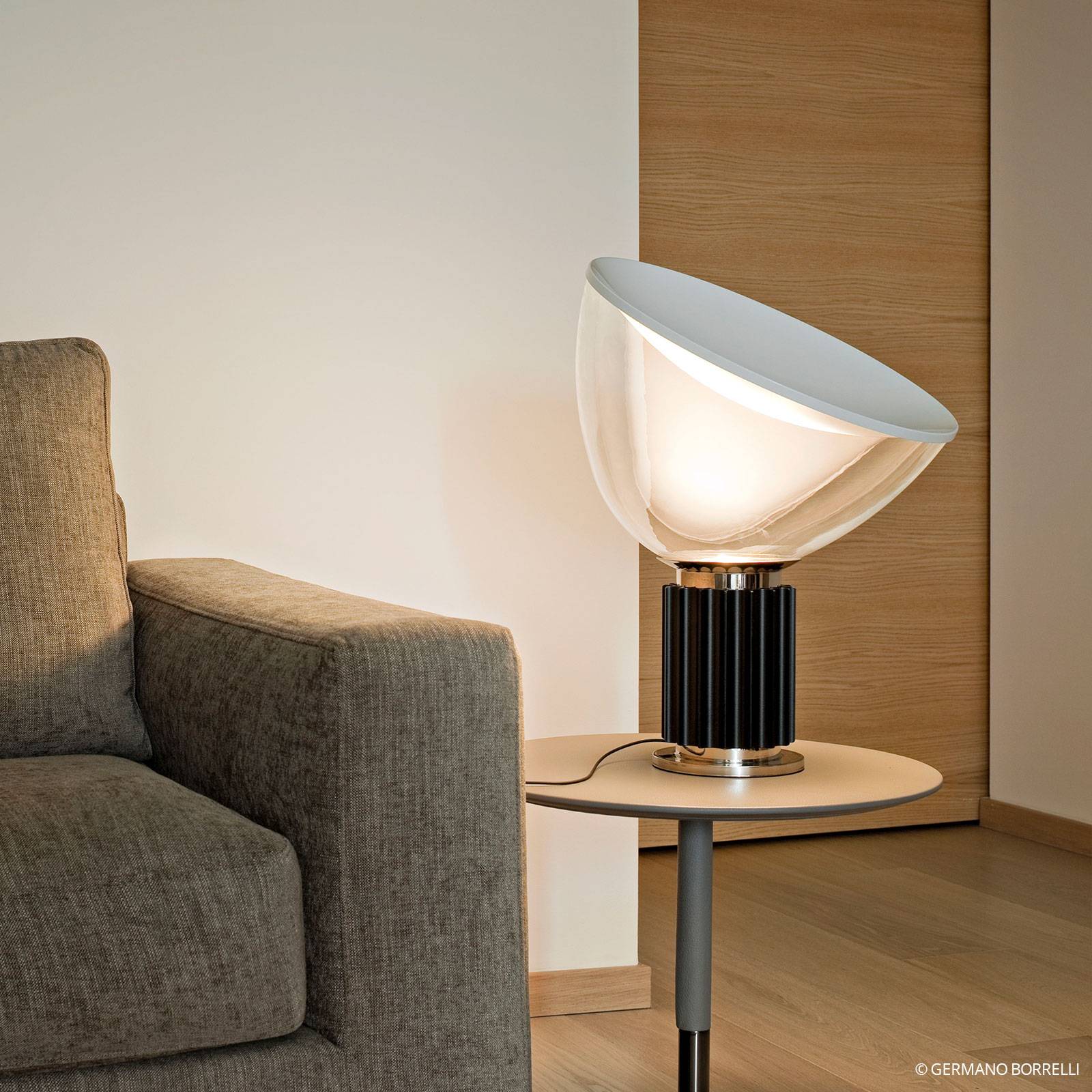 FLOS Designer bordlampe Taccia small, dæmpbar, Stue/spisestue, Aluminium, Design