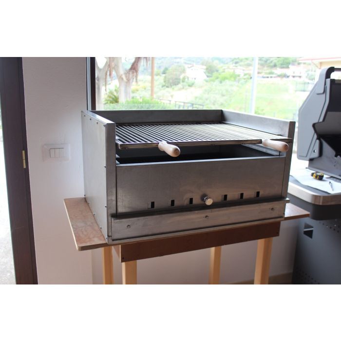 Tischgrill aus Holzkohle L 77 x T 57,5 Aluminiumblech