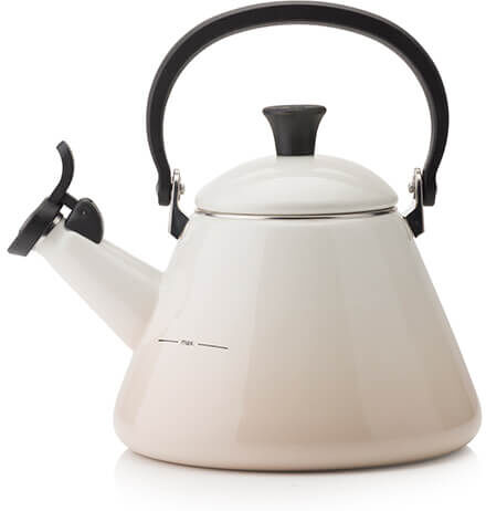 Le Creuset Meringue Kone Kettle