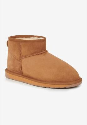 Wide Width Women's The Stinger Micro Water Resistant Boot by Emu in Chestnut (Size 11 W)