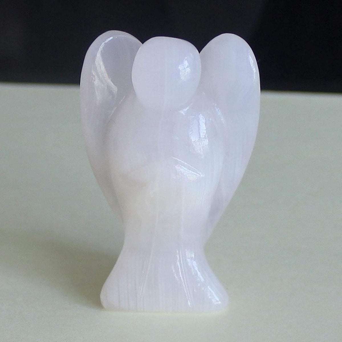 Kristallen Engel Beeldje - Handgesneden Wit Jade - Miniatuur Figuur voor Woondecoratie