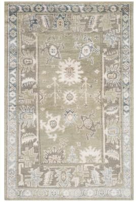 SAFAVIEH Hand-knotted Maharaja Baudilia Traditional Oriental Viscose Rug