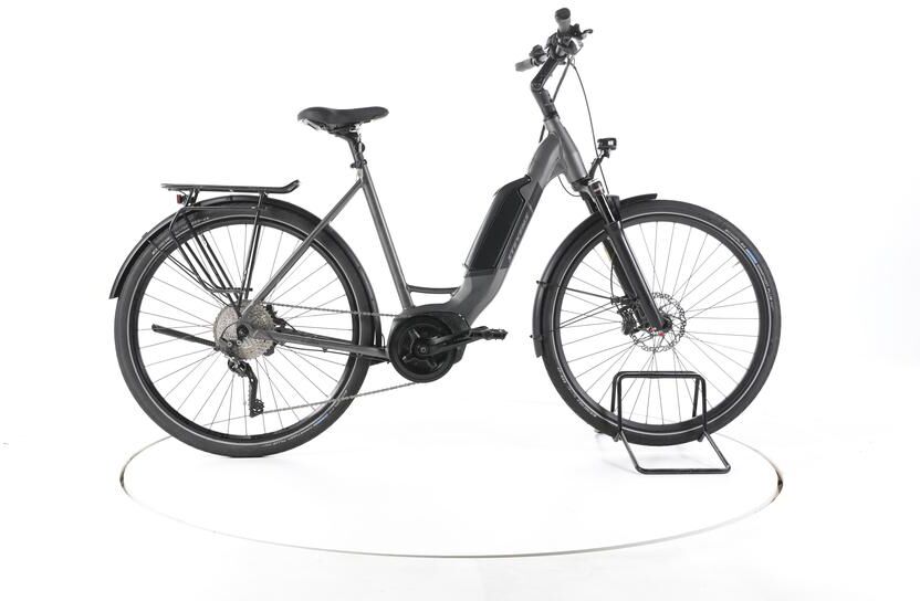 Stevens E-Triton Vélo Électrique de Trekking Cadre bas - 302319