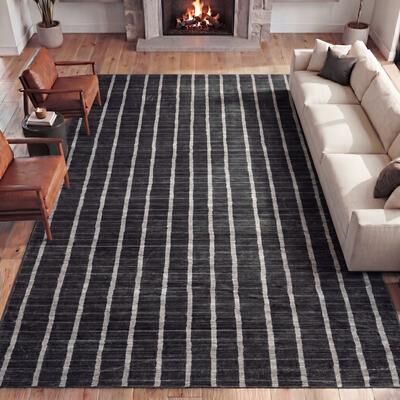 JONATHAN Y Orton Distressed Ticking Stripe Non-Slip Machine-Washable Rug