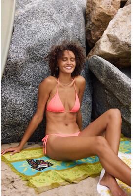 O'Neill s Saltwater Solids Venice Triangle Bikini Top in Fiery Coral, Size XL, Elastane/Polyamide