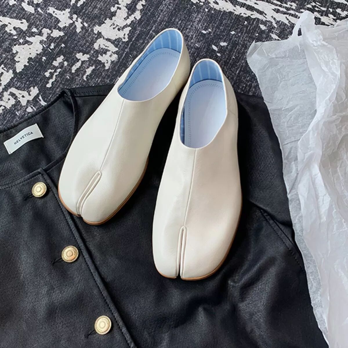 INF Komfortable Tabi-Schuhe – PU- und Mikrofaser-Ballerinas für Freizeitkleidung Weiß 40