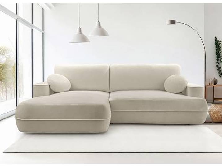 AXLIVING Ecksofa mit Schlaffunktion Peoni 267cm beige mit Bettkasten L Ecksofa beige mit Schlaffunktion. Bequeme Liegefläche: 240 × 140 cm. Praktischer Bettkasten. Breite von 267 cm.
