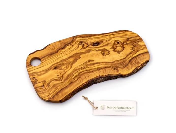 DAS OLIVENHOLZBRETT® Großes Schneidebrett Olivenholz/Antipastibrett/Vesperbrett/Servierbrett/Chacaturieboard/Brotzeitbrett mit naturbelassenem Rand, / mit Loch zum Servieren 55cm