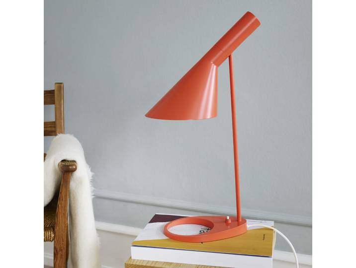 AJ Tischleuchte Electric Orange - Louis Poulsen - Wohnzimmer - Design - Metall - Einflammig