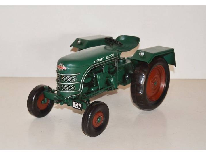 JS GartenDeko Modelltraktor Blechtraktor Oldtimer Marke Kramer KL 220 Traktor L 25 cm
