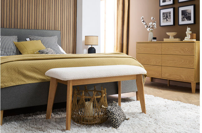 Miliboo Skandinavische Bank aus weißem Stoff mit Bouclé-Wolleffekt und hellem Holz B92 cm ELION