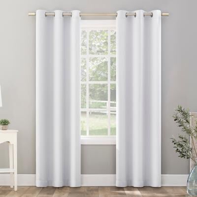 Sun Zero Riley Kids Bedroom Blackout Grommet 1-Piece Curtain Panel, Single Panel