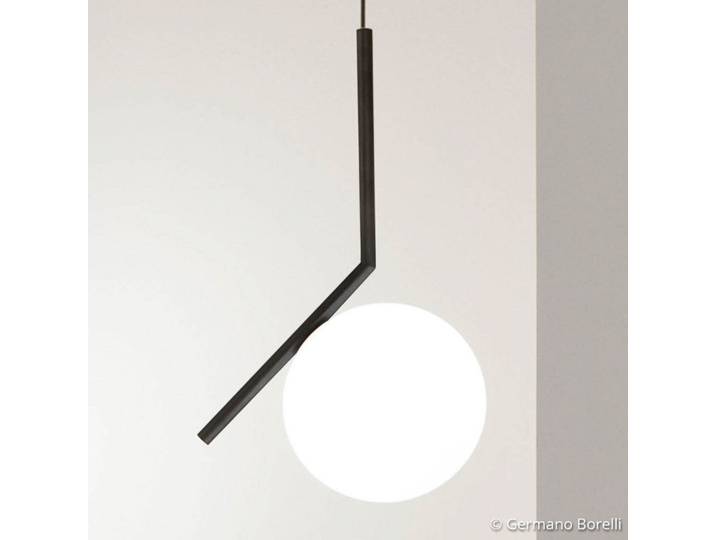 IC S1 Pendelleuchte Matt Schwarz - Flos - Wohnzimmer - Design - Glas - Kugel