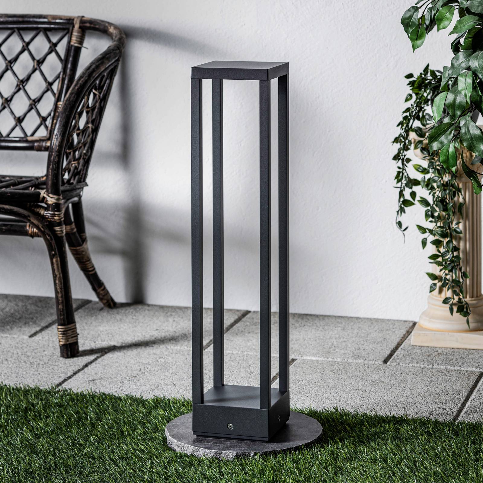 Lucande LED path lamp Carlota, anthracite, 65 cm, metal Carlota, Black, Aluminium, Modern, Outdoor lights