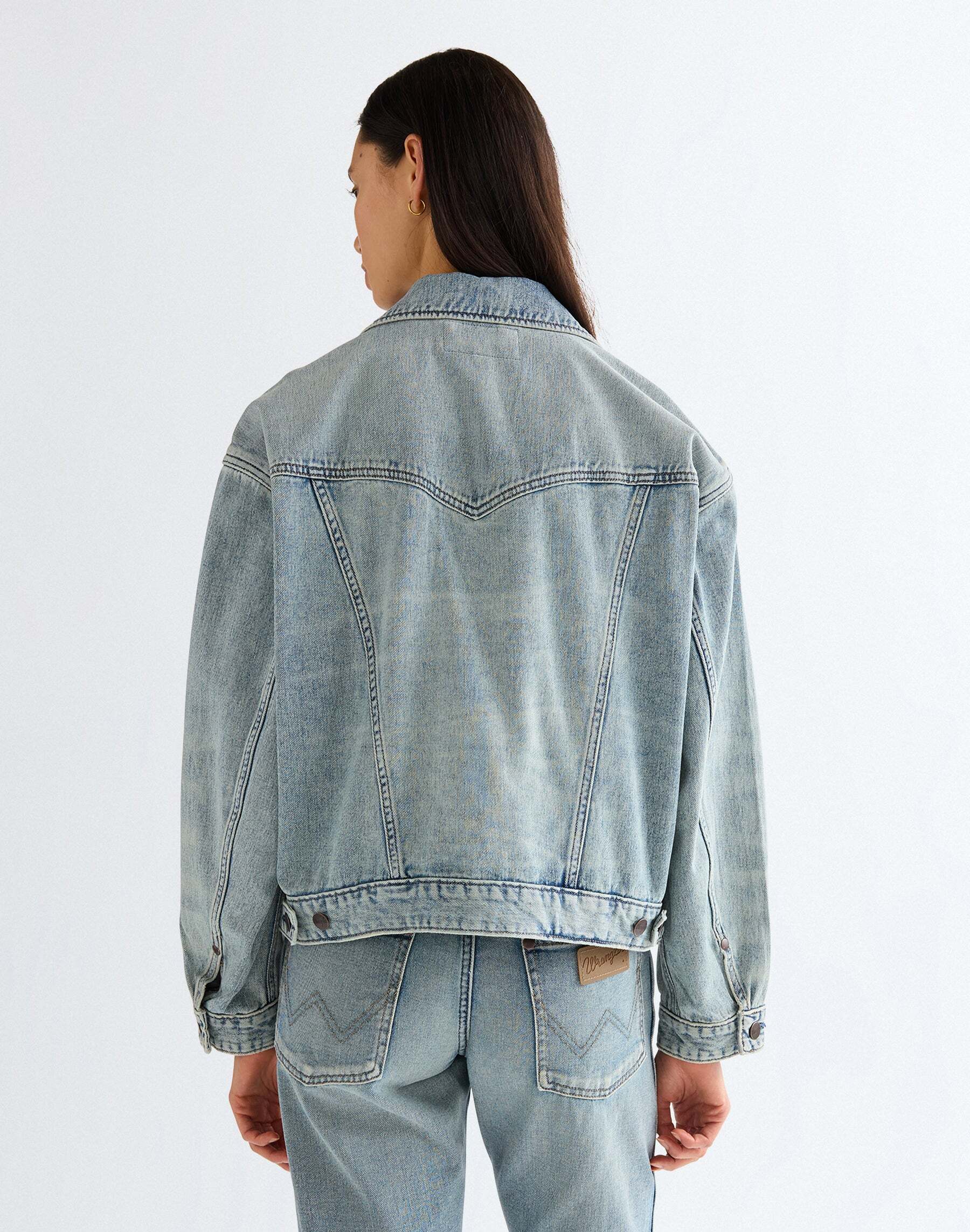 Jeansjacke WRANGLER "WRANGLER Jeansjacke Cowgirl", Damen, Gr. XS, blau (hellblau), Obermaterial: 100% Baumwolle CO., Jacken Jeansjacke hellblau XS