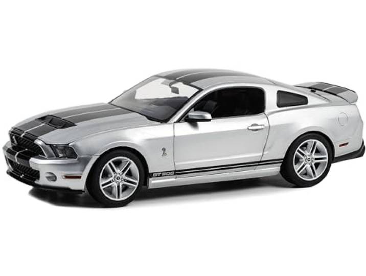 Greenlight 13673 GT500 Barren Silber Metallic mit schwarzen Streifen 1/18 Druckguss Modellauto