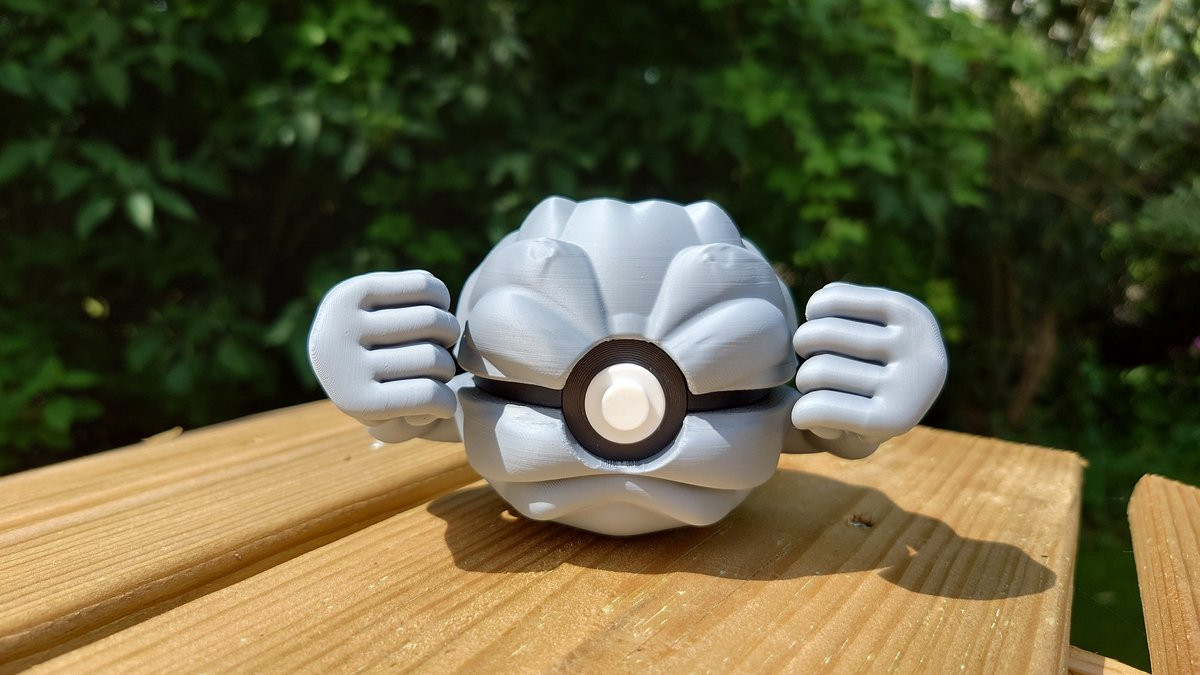 Geodude 3D geprinte Pokéball voor op je bureau