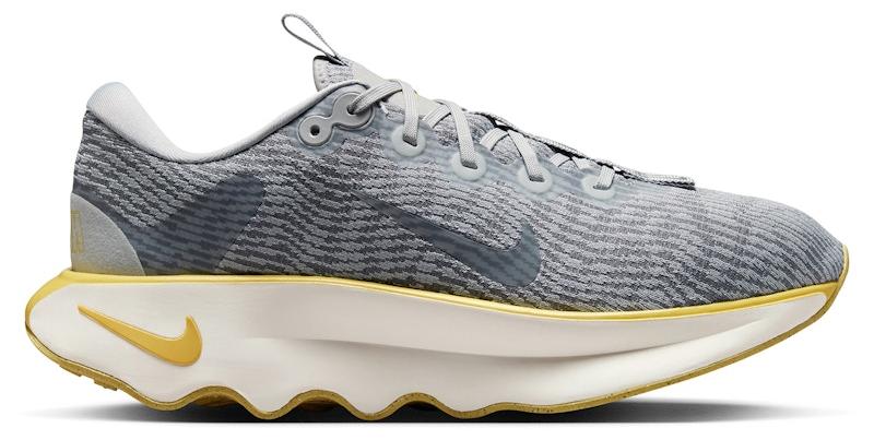 Nike Motiva Light Smoke Grey Smoke Grey Saturn Gold - EU 46