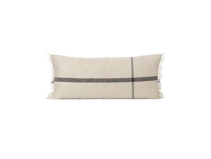 Ferm Living - Calm Kissen, 40 x 90 cm, camel / schwarz