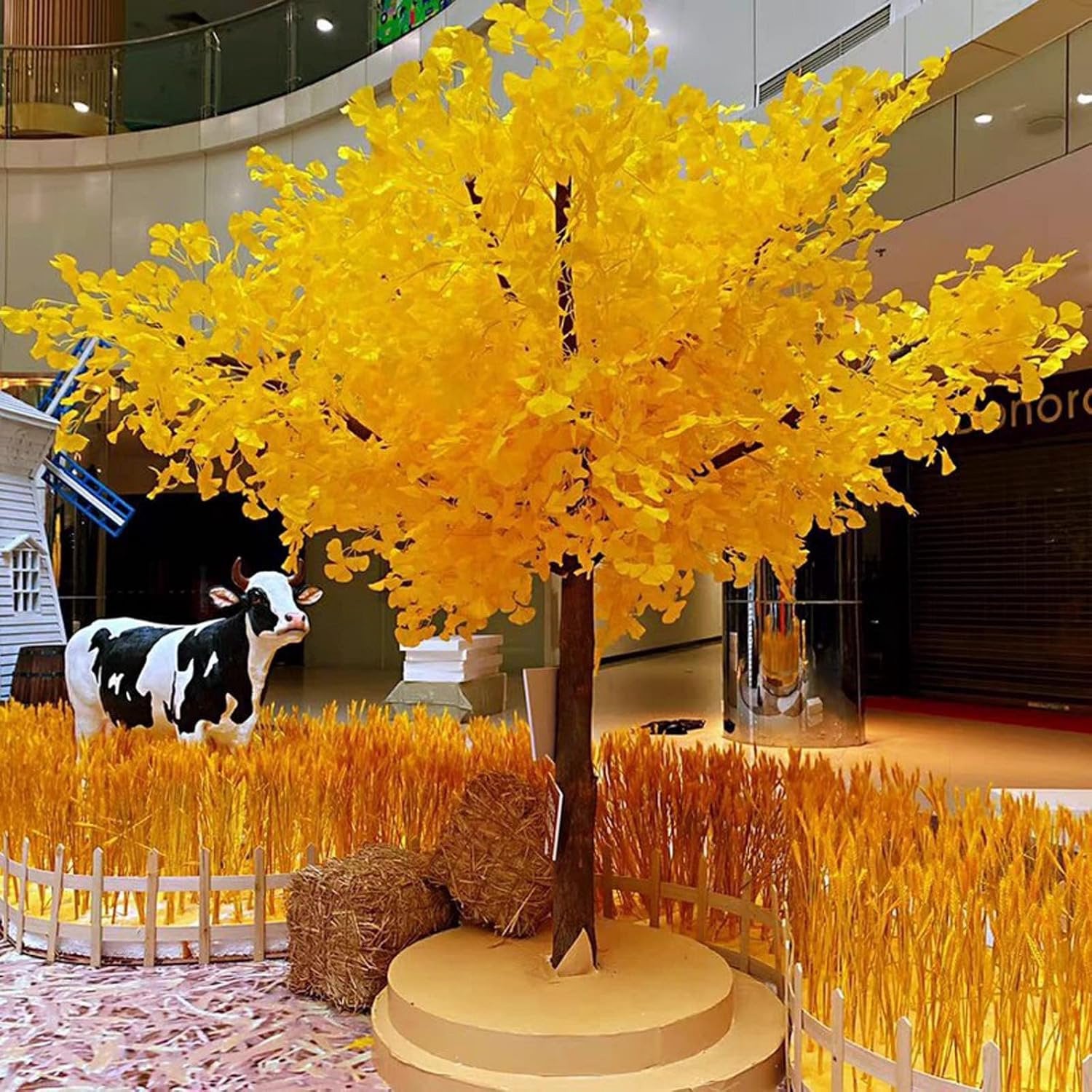 Ginkgo kunstboom voor indoor en outdoor decoratie met realistische bladeren