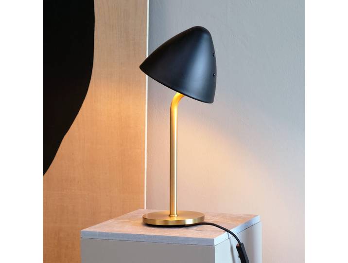 Oulu Tischleuchte Black/Brass - Dyberg Larsen - Wohnzimmer - Design - Metall - Mit Schirm