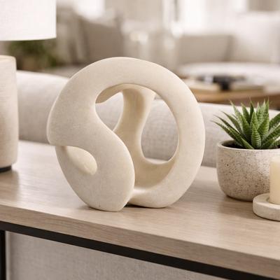 Sagebrook Home Resin Decorative Object Modern Interlocking Abstract Loops for Display