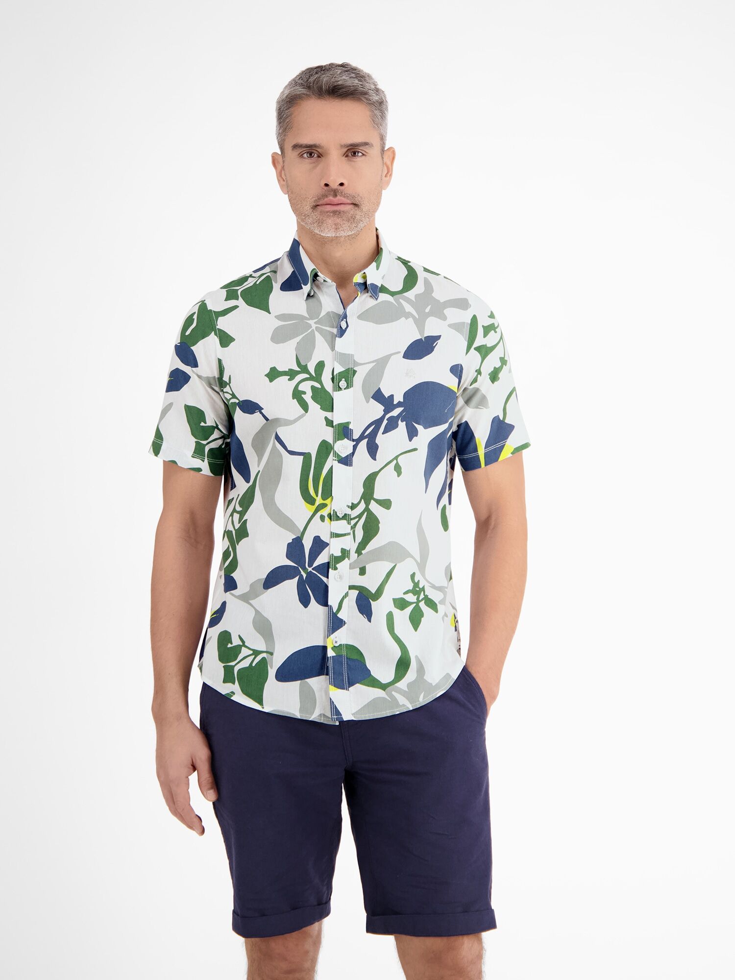 Kurzarmhemd LERROS "Sommerhemd in Hawaiian-Style", Herren, Gr. M, Normalgrössen, weiss (weiß), 80% Baumwolle, 20% Leinen, Hemden Kurzarmhemd weiß M, Normalgrössen