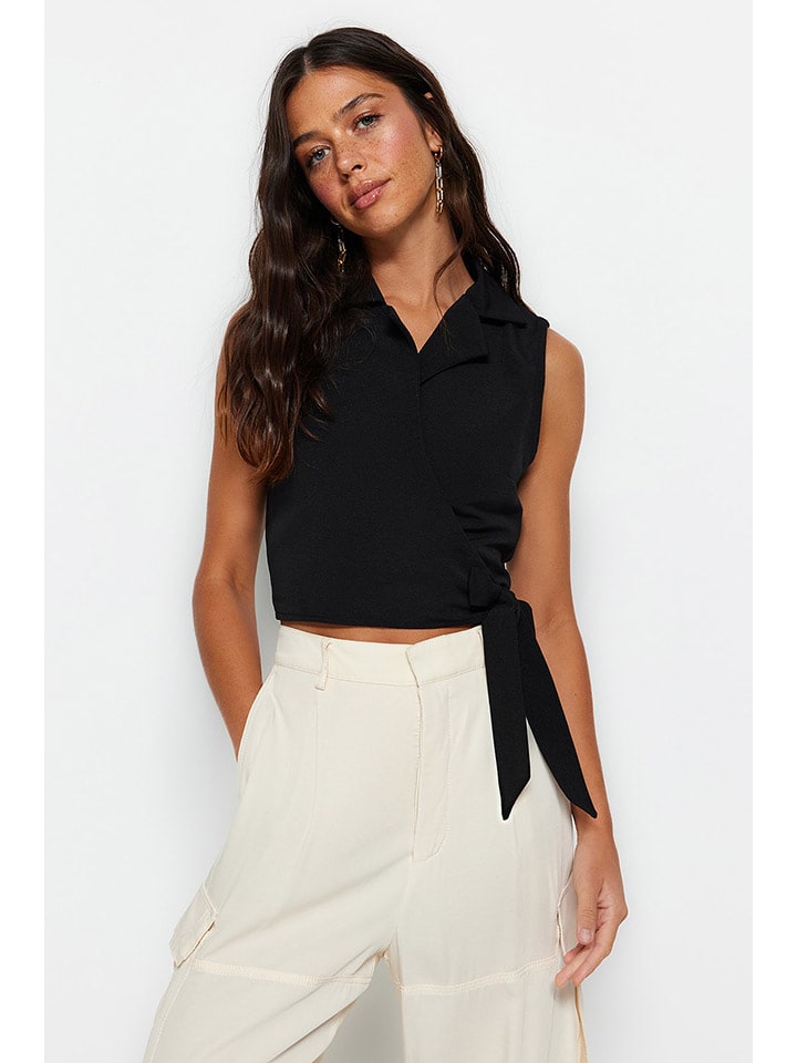trendyol Top in Schwarz - 34