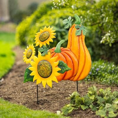 Evergreen Embossed Pumpkin Sunflower Stake