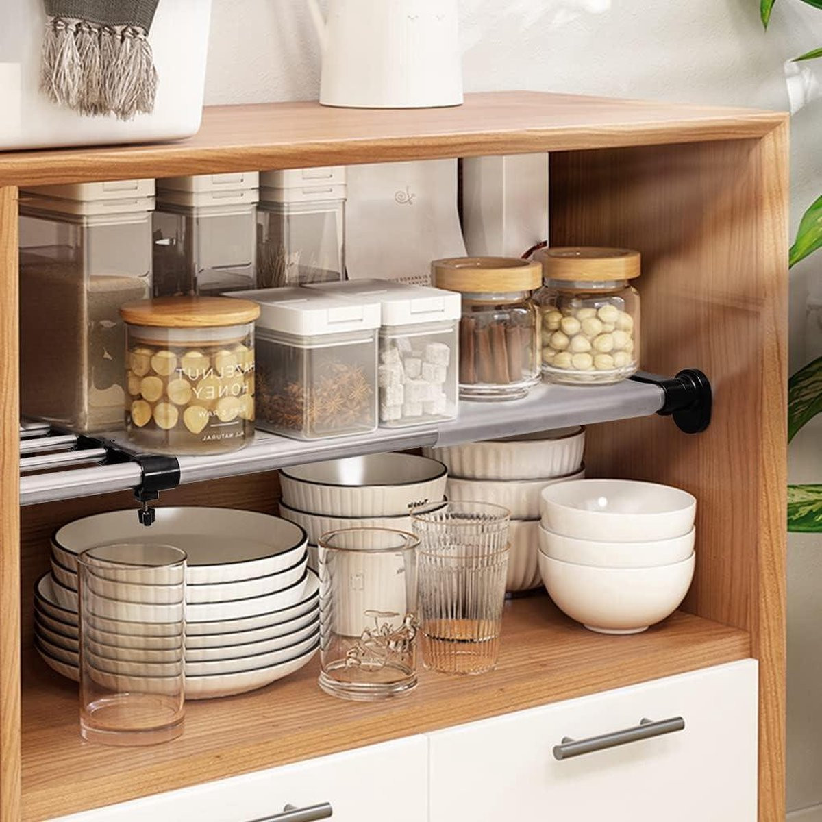 Verstelbare uitbreidbare kastorganizer met spanplanken voor keuken, badkamer of slaapkamer - Zwart - 50 tot 80 cm