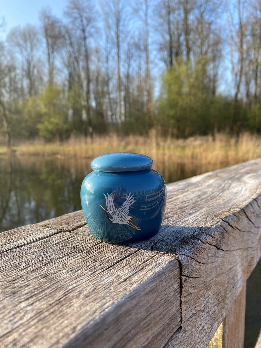 Urn voor crematie met kraanvogel motief - Grijs - AF-TC132